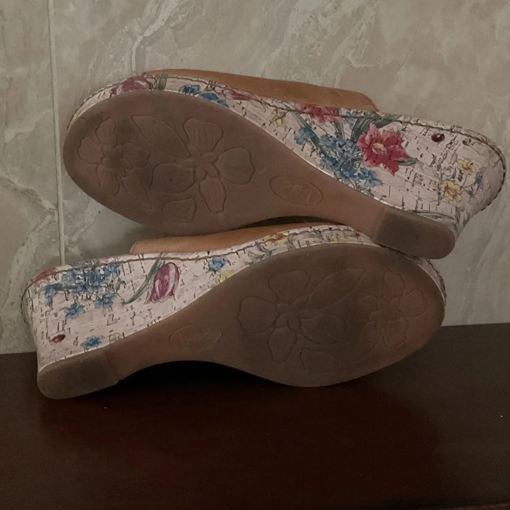 b.o.c. Tan Floral Wedge Sandals